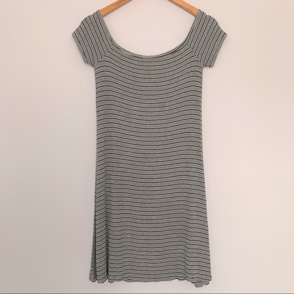 90s Summer Sporty Casual Y2K Stretch Stripe Cap Sleeves Skater Dress in Grey (M) - Picture 2 of 5